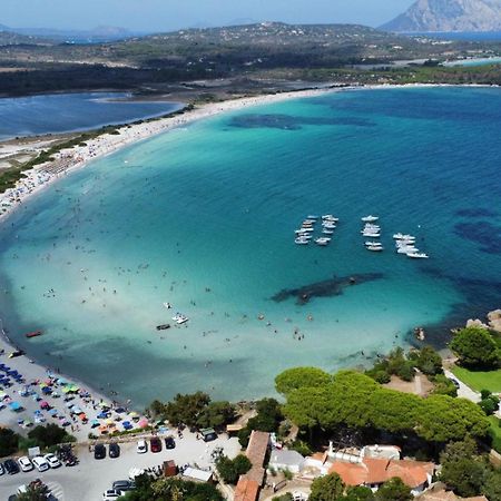 Case Vacanze Villa Rosita Сан-Теодоро Екстер'єр фото