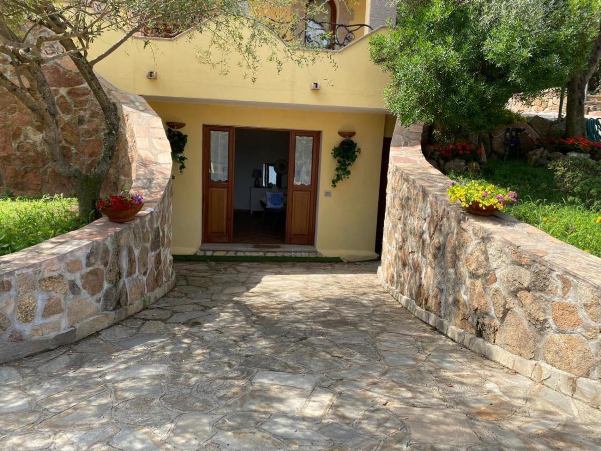 Case Vacanze Villa Rosita Сан-Теодоро Екстер'єр фото