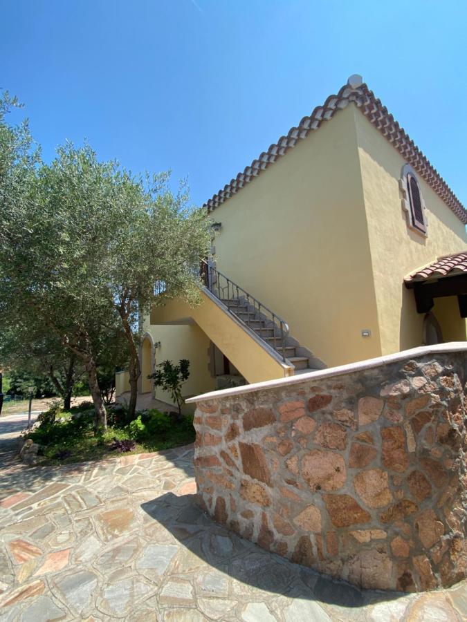 Case Vacanze Villa Rosita Сан-Теодоро Екстер'єр фото