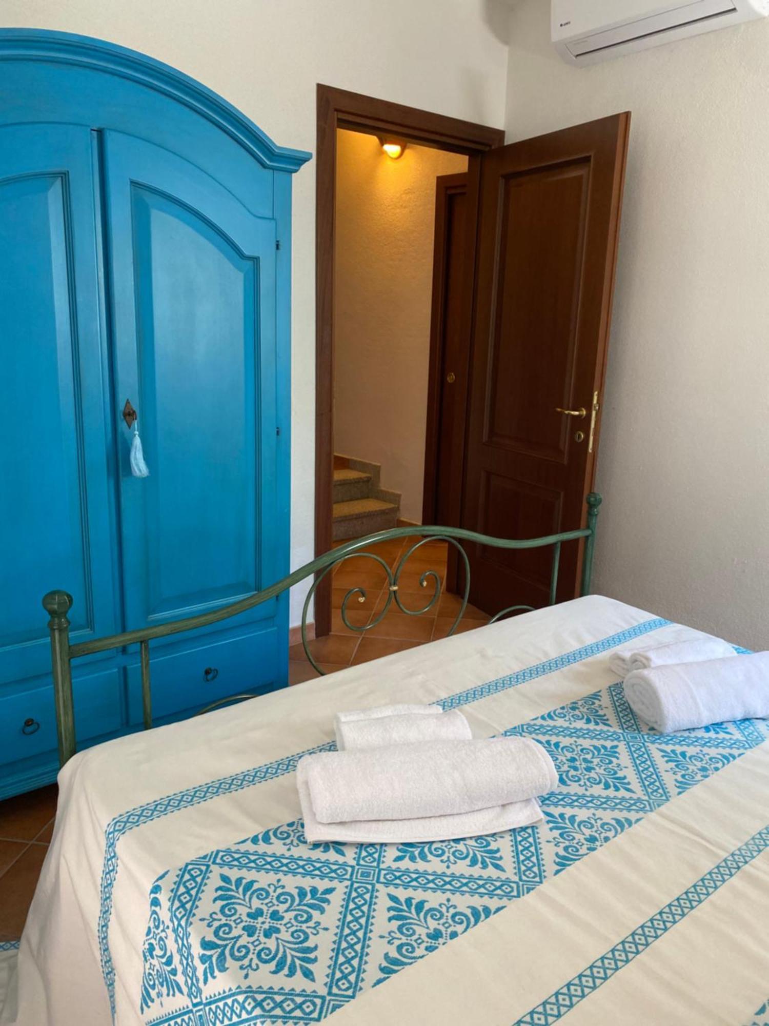 Case Vacanze Villa Rosita Сан-Теодоро Екстер'єр фото