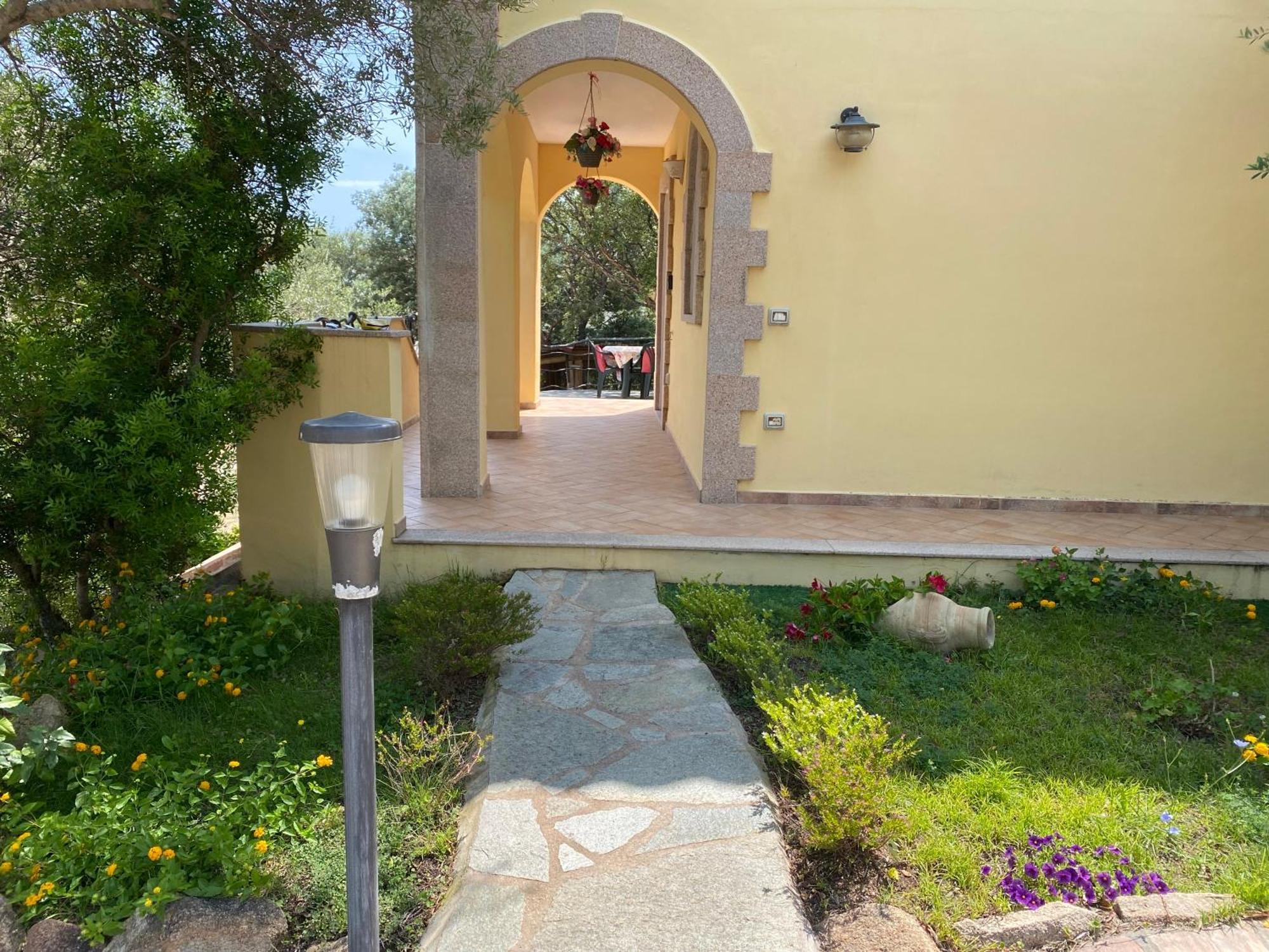 Case Vacanze Villa Rosita Сан-Теодоро Екстер'єр фото