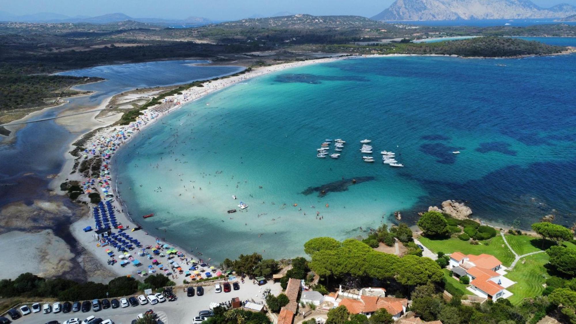 Case Vacanze Villa Rosita Сан-Теодоро Екстер'єр фото